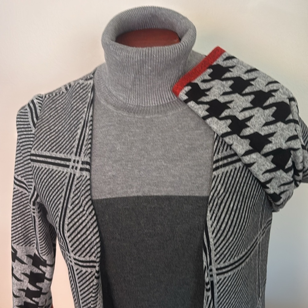 Notations M long open cardigan in black and grey with burgundy trim